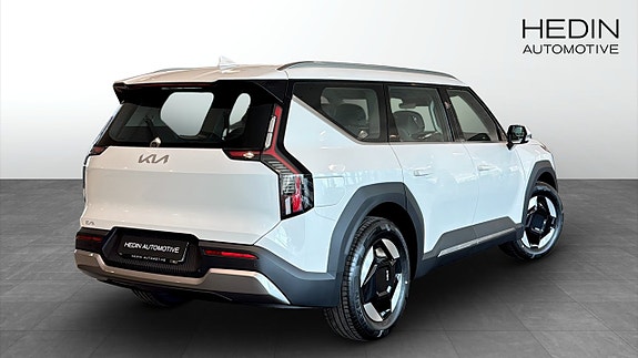 Kia EV9 7 of 14
