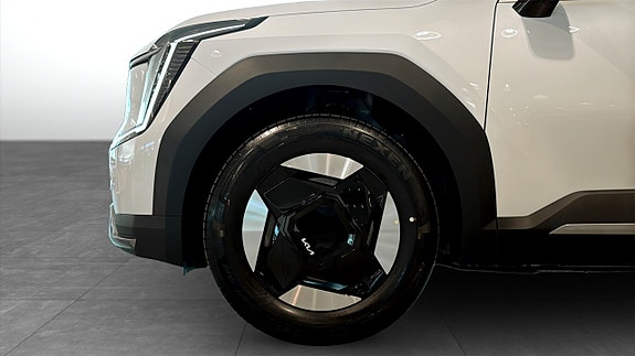 Kia EV9 10 of 14
