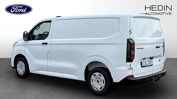 Ford Transit Custom 2 of 5