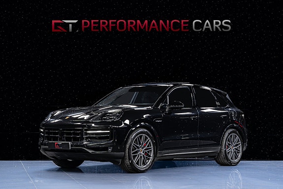 Porsche Cayenne S 3 of 5