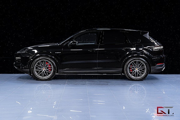Porsche Cayenne S 5 of 5