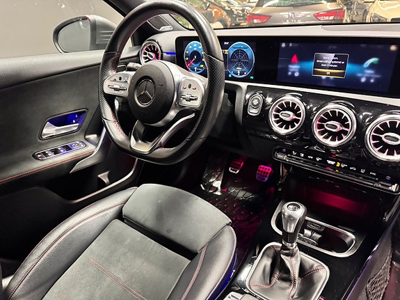 Mercedes-Benz A200 9 of 16