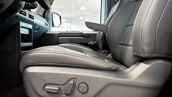 Kia PV5 7 of 17