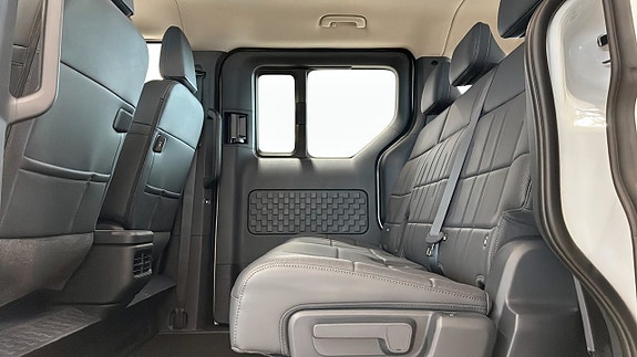 Kia PV5 5 of 17