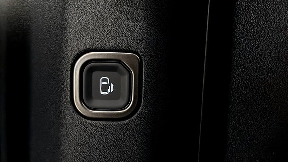 Kia PV5 8 of 17