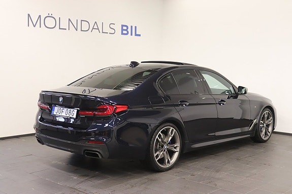 BMW M550d 2 of 5