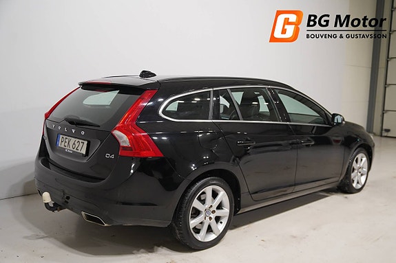 Volvo V60 3 of 5