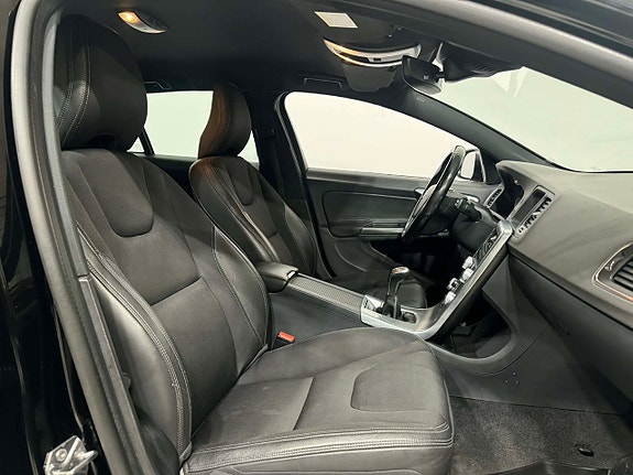 Volvo V60 5 of 5