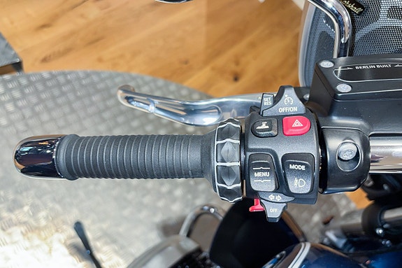 BMW R 18 Transcontinental |Demokampanj|SPARA 87.398:-|Marshall Gold| 14 of 15