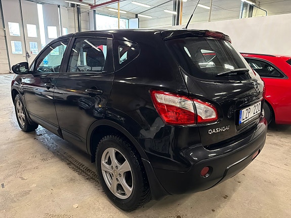 Nissan Qashqai 4 of 5