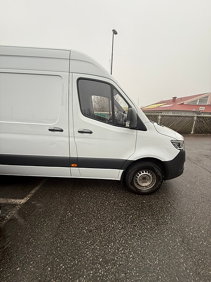 Mercedes-Benz Sprinter 316 4 of 5