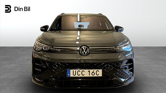 Volkswagen Tiguan 4 of 5