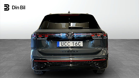 Volkswagen Tiguan 5 of 5