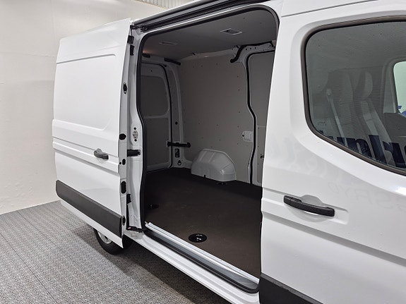 Renault Master 9 of 9