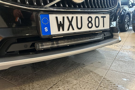 Volvo V90 Cross Country 12 of 15