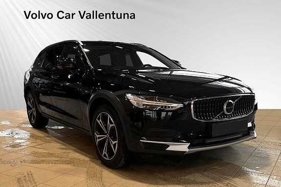 Volvo V90 Cross Country 6 of 15