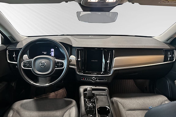 Volvo V90 Cross Country 9 of 15