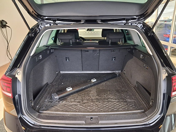 Volkswagen Passat 7 of 7