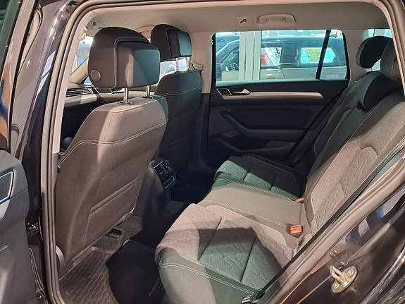 Volkswagen Passat 5 of 5