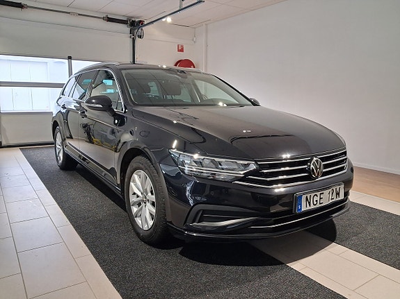 Volkswagen Passat 3 of 5