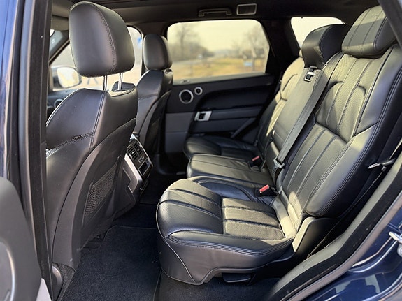 Land Rover Range Rover Sport 9 of 24