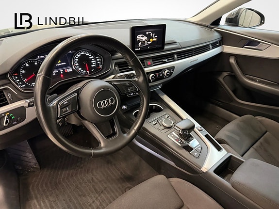 Audi A4 7 of 12