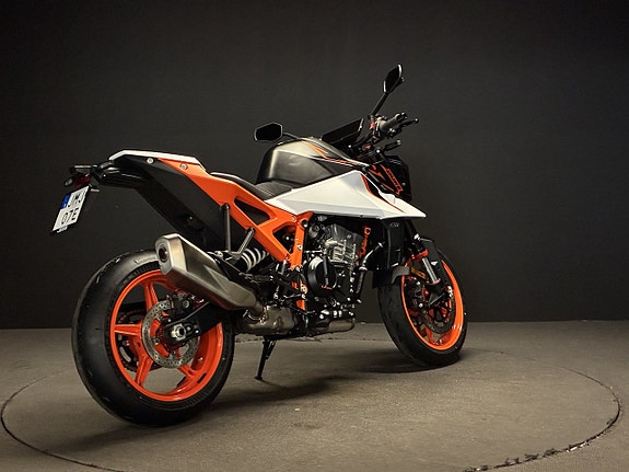 KTM 990 DUKE R - 2,99% ränta 5 of 5