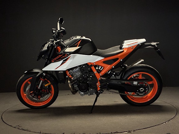 KTM 990 DUKE R - 2,99% ränta 2 of 5