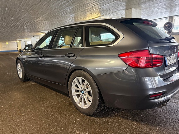 BMW 320 5 of 5