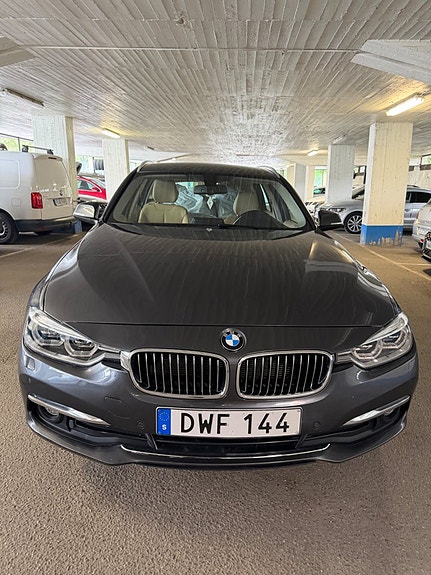 BMW 320 3 of 17