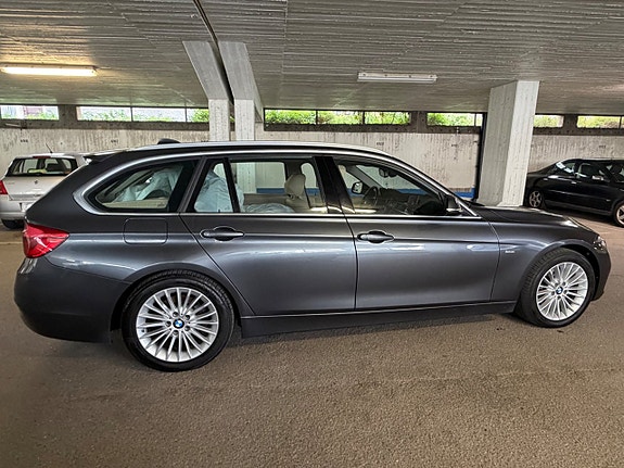 BMW 320 8 of 17
