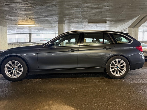 BMW 320 4 of 5