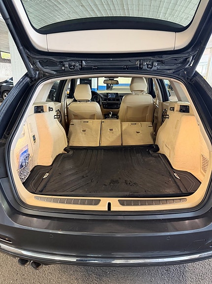 BMW 320 14 of 17