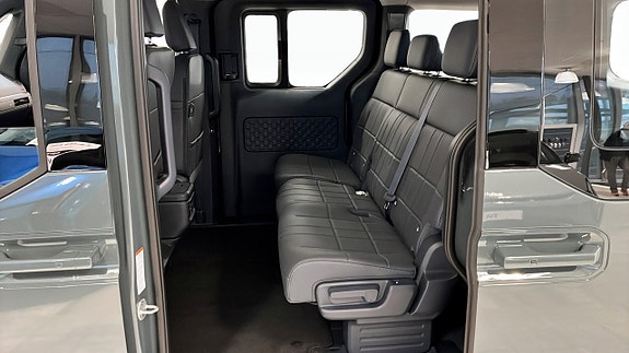 Kia PV5 5 of 12