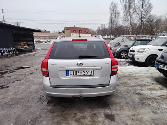 Kia Ceed 3 of 5