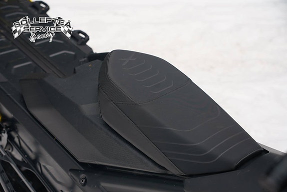 SKI-DOO SUMMIT X EXPERT 850 TURBO -21 6 of 8