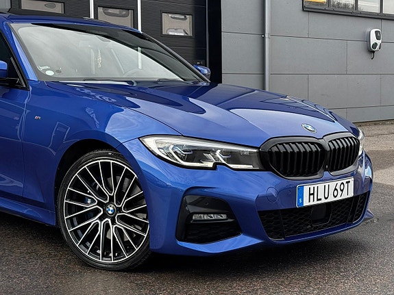 BMW 320 4 of 5