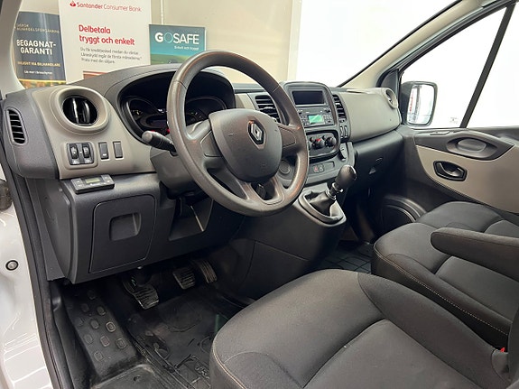 Renault Trafic 15 of 26