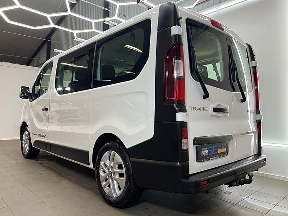 Renault Trafic 3 of 5