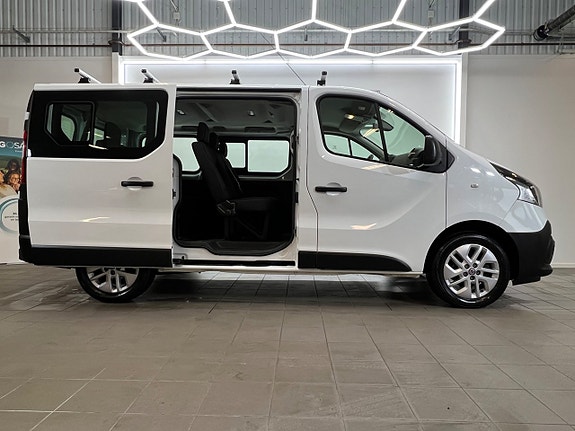Renault Trafic 7 of 26
