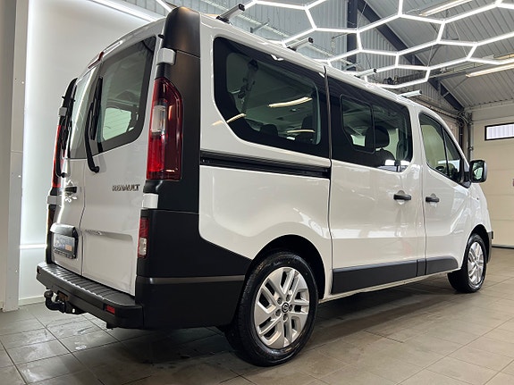 Renault Trafic 5 of 5