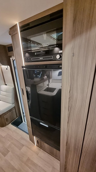 Kabe TRAVEL MASTER MR I 830 LGB IMPERIAL *190 HK * BAKHJULSDRIVEN * RÄNTEFEST 3.95% Månadskostnad 11.483:- 17 of 24