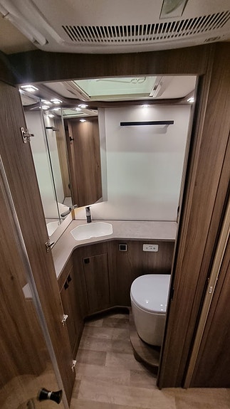 Kabe TRAVEL MASTER MR I 830 LGB IMPERIAL *190 HK * BAKHJULSDRIVEN * RÄNTEFEST 3.95% Månadskostnad 11.483:- 14 of 24
