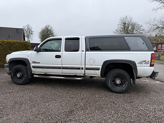 Chevrolet Silverado 2500 4 of 5