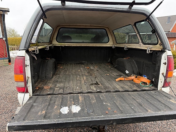 Chevrolet Silverado 2500 7 of 12
