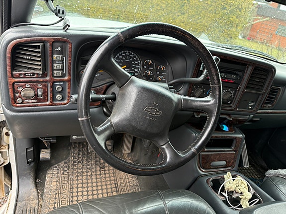 Chevrolet Silverado 2500 11 of 12