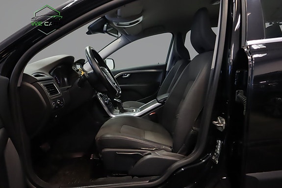 Volvo XC70 12 of 19