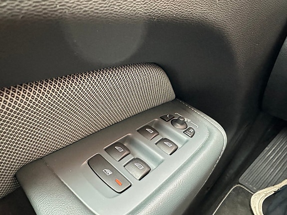 Volvo XC60 18 of 25