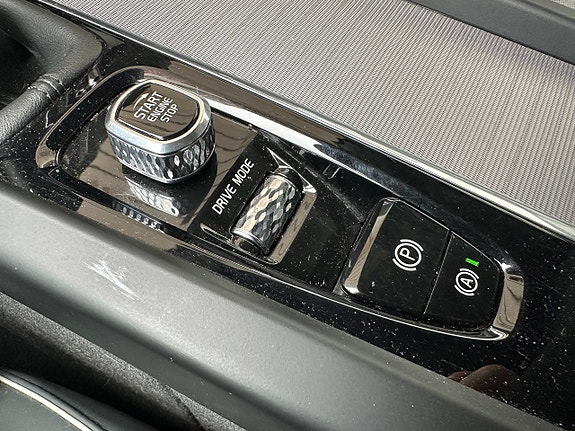 Volvo XC60 19 of 25