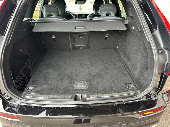 Volvo XC60 9 of 25